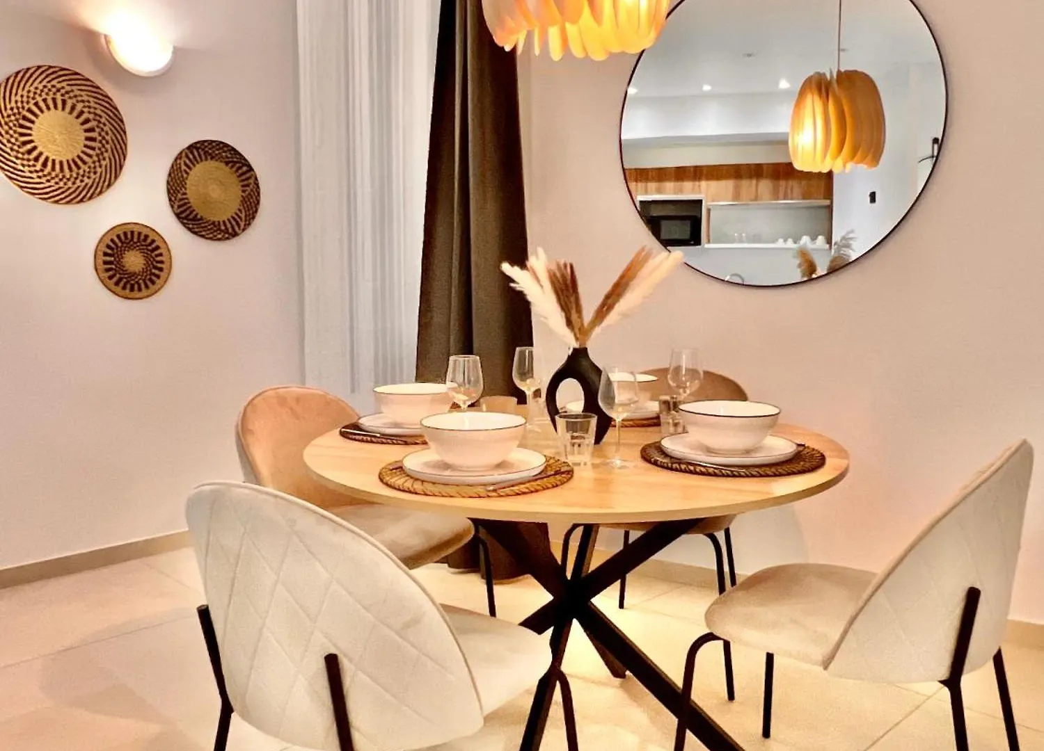 Liberation Center - Private Balcony - 24&7 Reception - Luggage Storage Aparthotel Nice